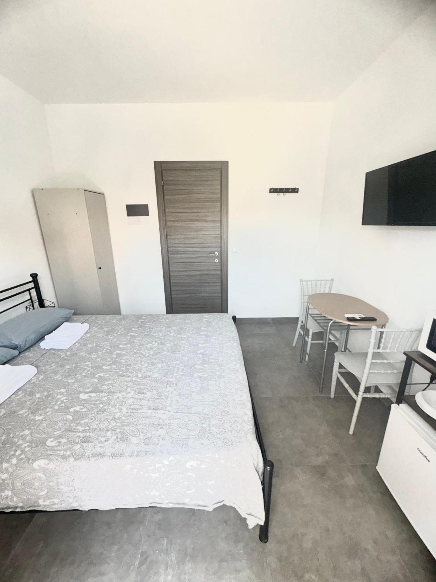 Bed And Beach Ипсос Екстериор снимка